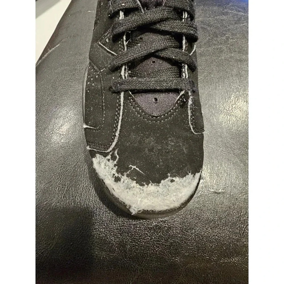 Nike Air Jordan 6 Retro DMP Black/Gold Youth Size 7 - Major Flaw - See Pics - Picture 4 of 16